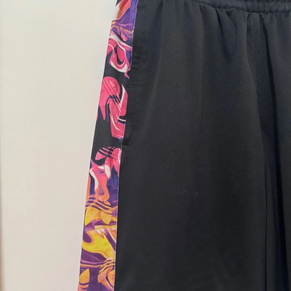 Adidas Originals Men's "Pool Party" Graphic Swim Shorts size L - Picture 5 of 6
